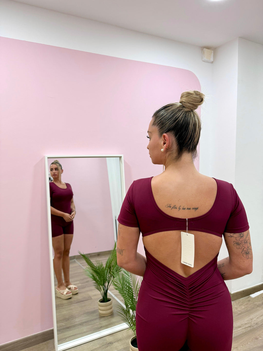 Mono deportivo corto